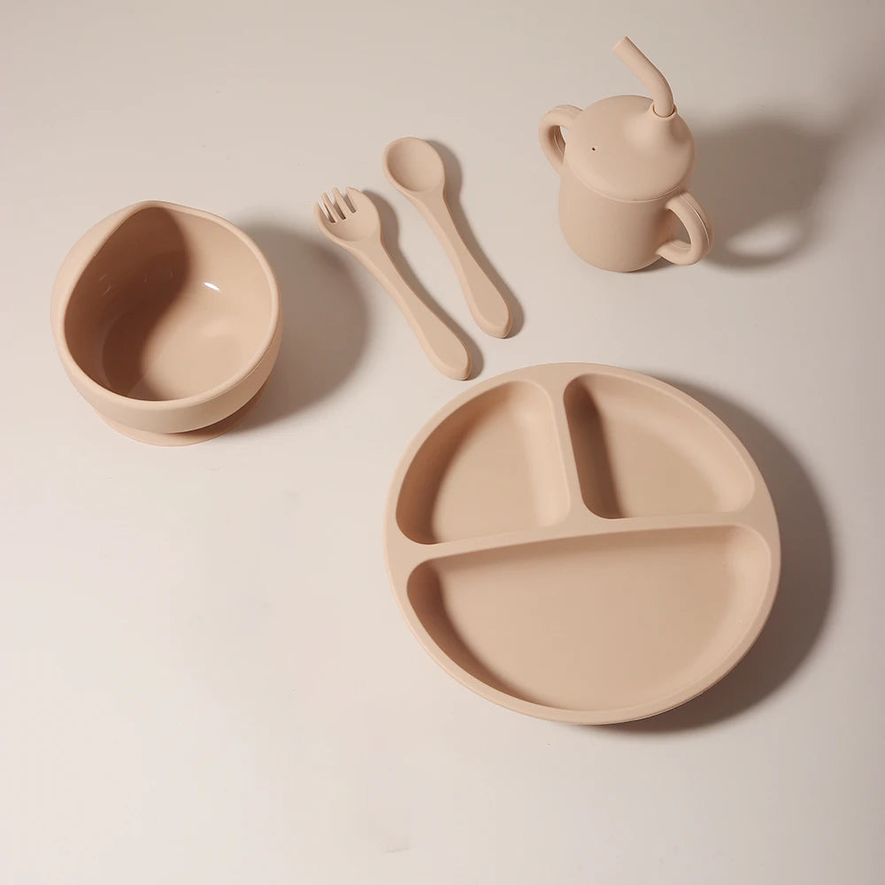 5pcs Silicone Baby Feeding Set BPA Free Sucker Bowl Dinning Dishes